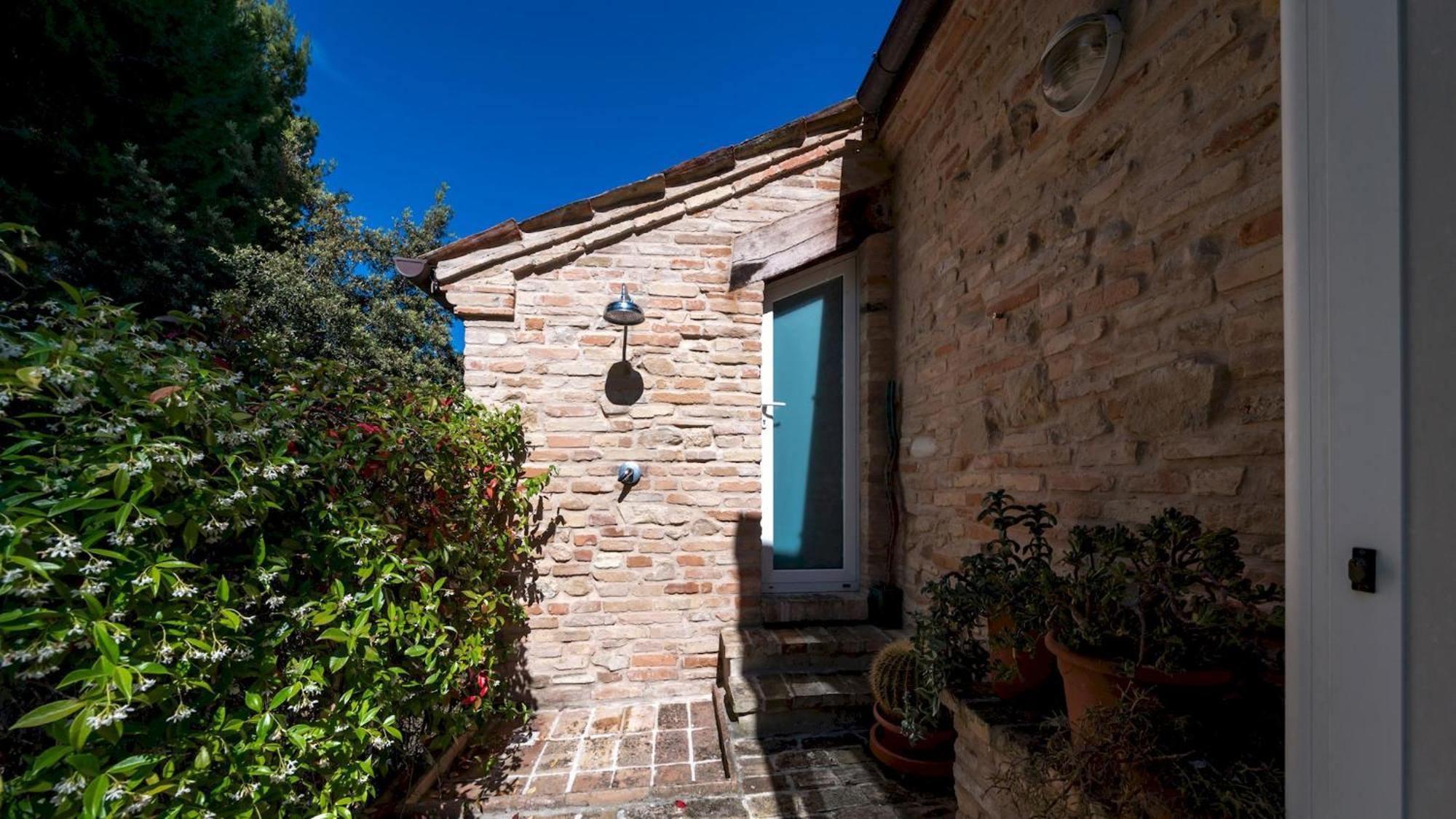 Casa Cantagallo 4&4, Emma Villas Fermo Buitenkant foto